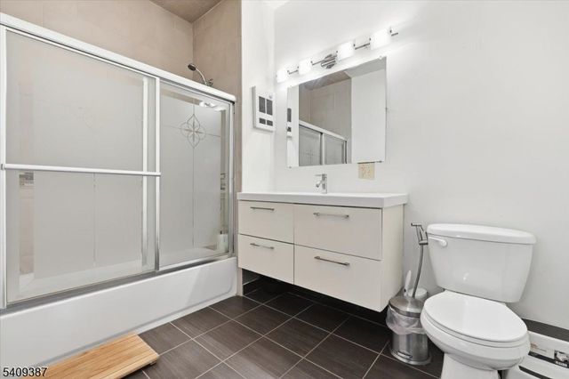 105 Broad Sst, Newark City, NJ 07104