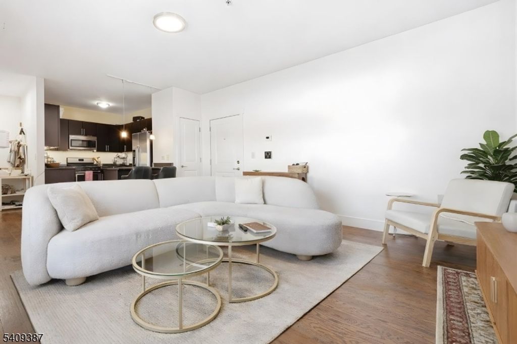 105 Broad Sst, Newark City, NJ 07104