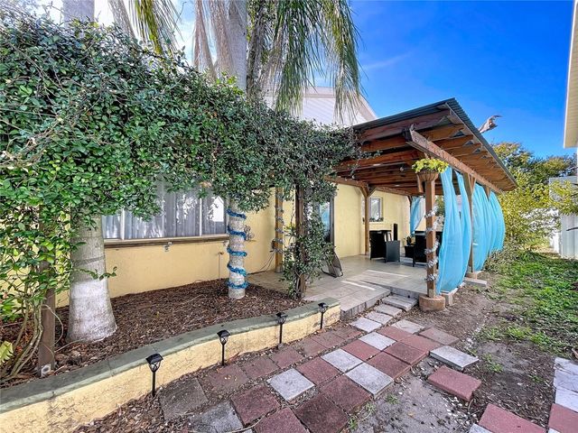 11115 CHERRYWOOD LANE, Riverview, FL 33579