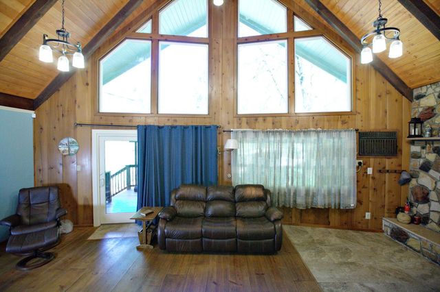 4870 Clear Creek Rd, Placerville, CA 95667