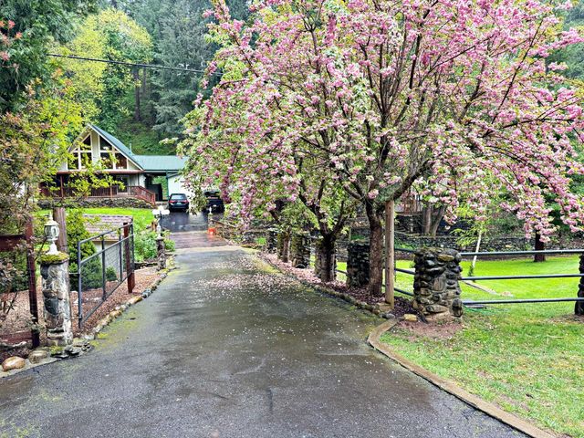 4870 Clear Creek Rd, Placerville, CA 95667