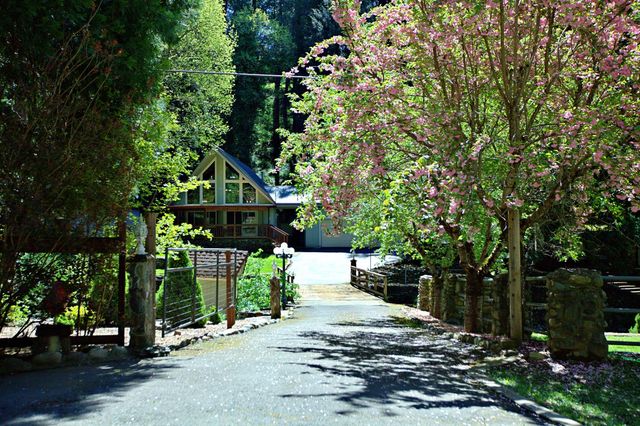 4870 Clear Creek Rd, Placerville, CA 95667
