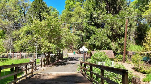 4870 Clear Creek Rd, Placerville, CA 95667