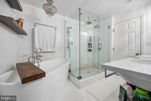 222 RICHMOND ST, Philadelphia, PA 19125