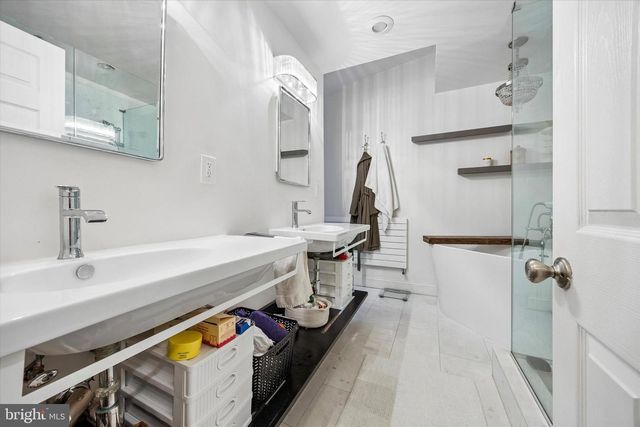 222 RICHMOND ST, Philadelphia, PA 19125