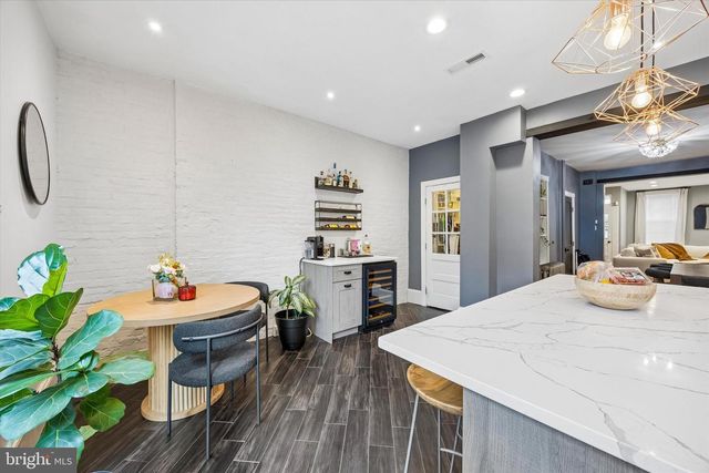 222 RICHMOND ST, Philadelphia, PA 19125