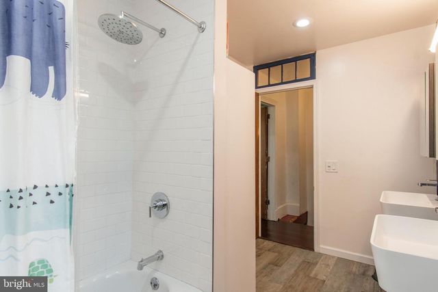 222 RICHMOND ST, Philadelphia, PA 19125