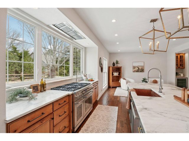 1321 Onyx Cir, Longmont, CO 80504