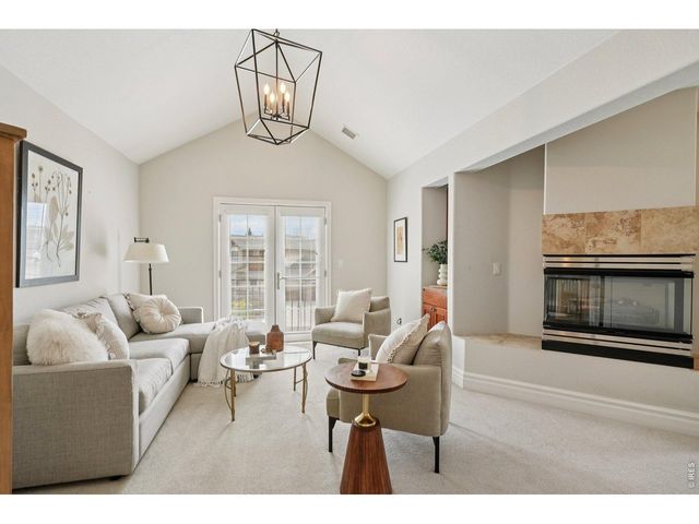 1321 Onyx Cir, Longmont, CO 80504