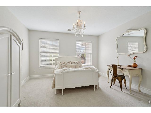 1321 Onyx Cir, Longmont, CO 80504