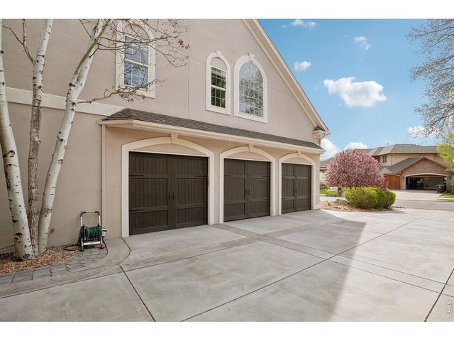 1321 Onyx Cir, Longmont, CO 80504