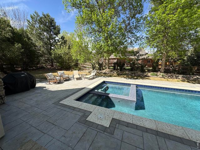 1321 Onyx Cir, Longmont, CO 80504