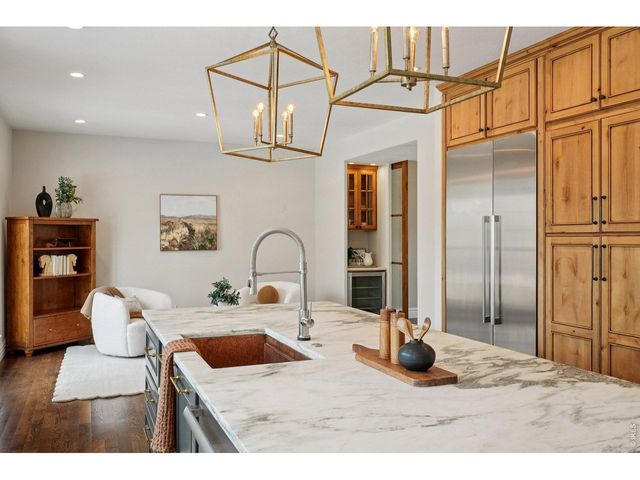 1321 Onyx Cir, Longmont, CO 80504