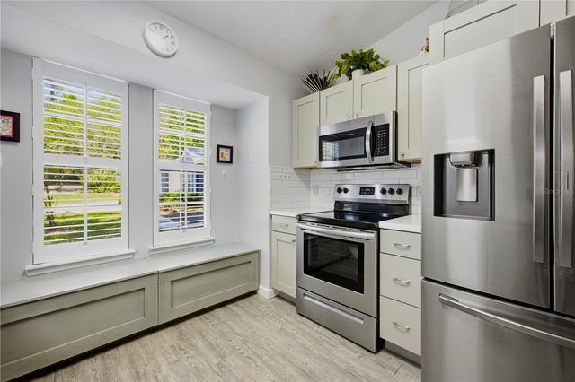 419 NW 50TH BOULEVARD 805, Gainesville, FL 32607