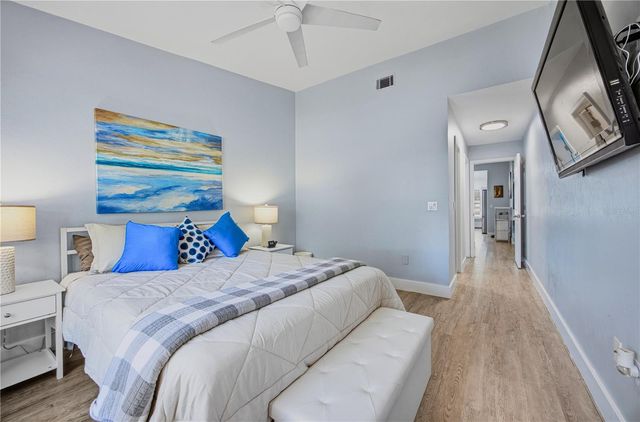 419 NW 50TH BOULEVARD 805, Gainesville, FL 32607