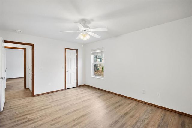 2124 Trailwood Road, Edmond, OK 73034