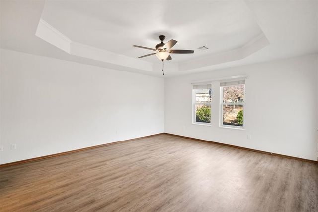 2124 Trailwood Road, Edmond, OK 73034