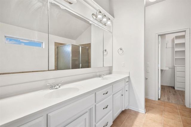 2124 Trailwood Road, Edmond, OK 73034