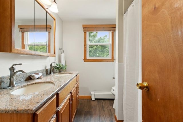 4 Eileen Rd, Peabody, MA 01960