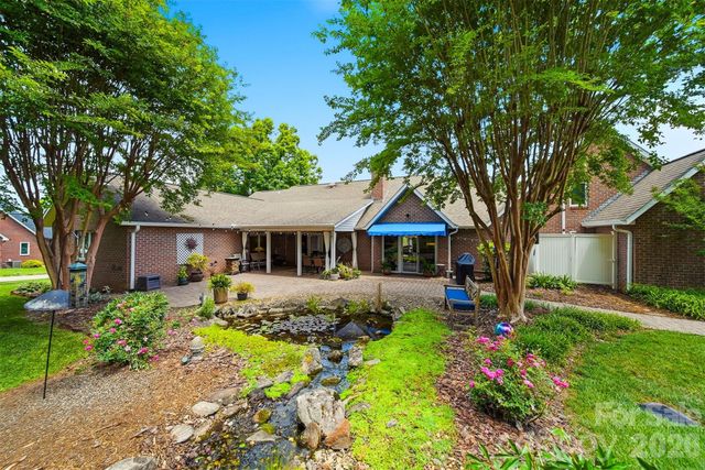 3650 Foxboro Lane NE, Hickory, NC 28601