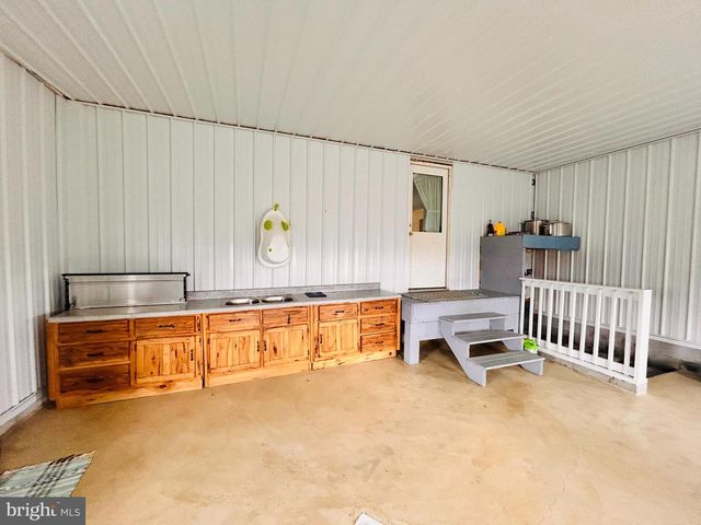 2192 RICHARDS RD, Irvona, PA 16656