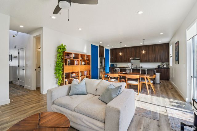 4255 S VALENTINA BAY, Millcreek, UT 84107