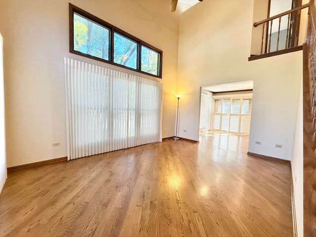 879 N Auburn Woods Drive, Palatine, IL 60067