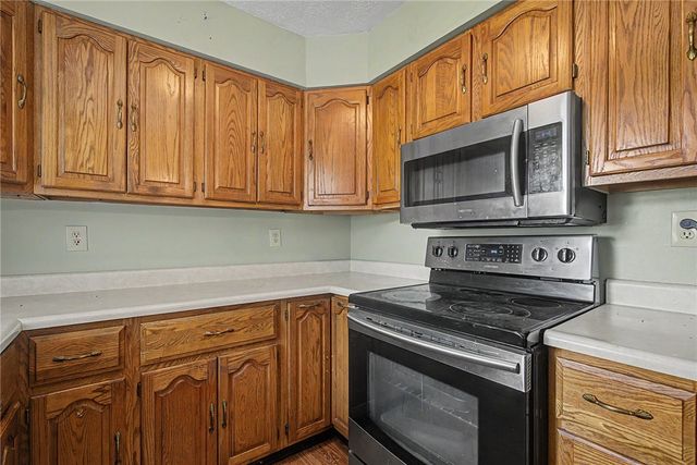 655 Granville Place, Riverside, OH 45431