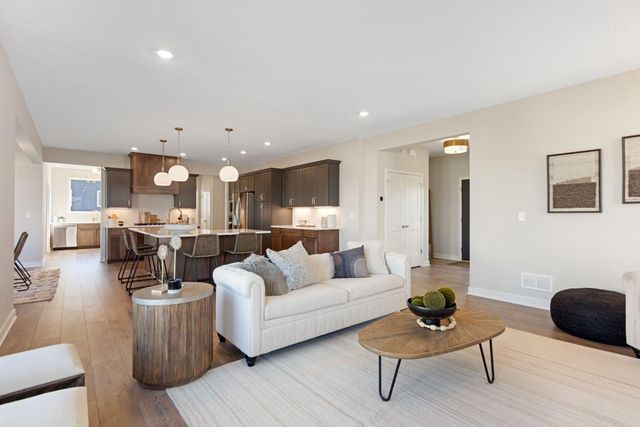 15717 Aquila Avenue, Savage, MN 55378