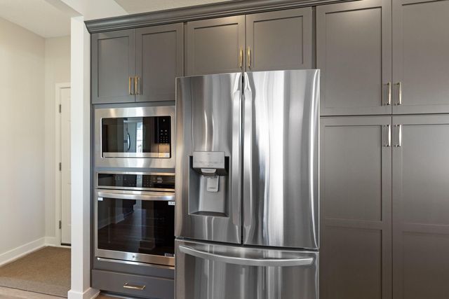 15717 Aquila Avenue, Savage, MN 55378