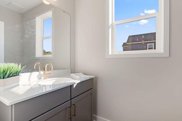 15717 Aquila Avenue, Savage, MN 55378