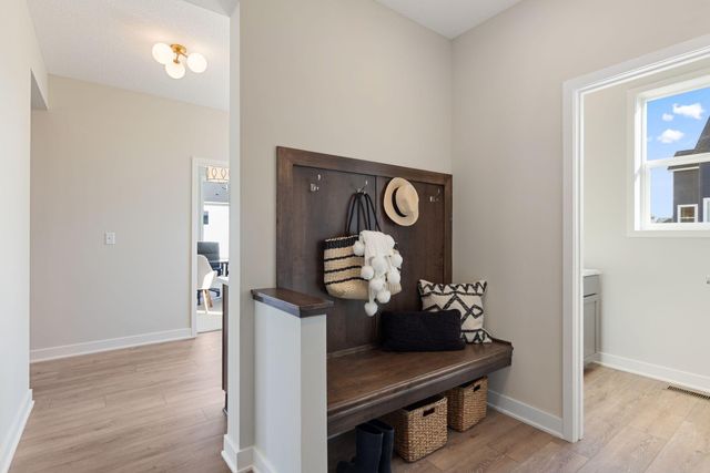 15717 Aquila Avenue, Savage, MN 55378