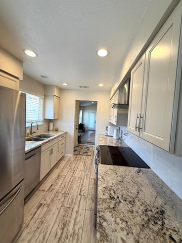 7625 Downing Place Way, Antelope, CA 95843