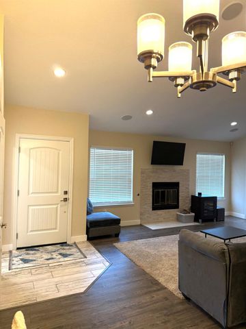 7625 Downing Place Way, Antelope, CA 95843