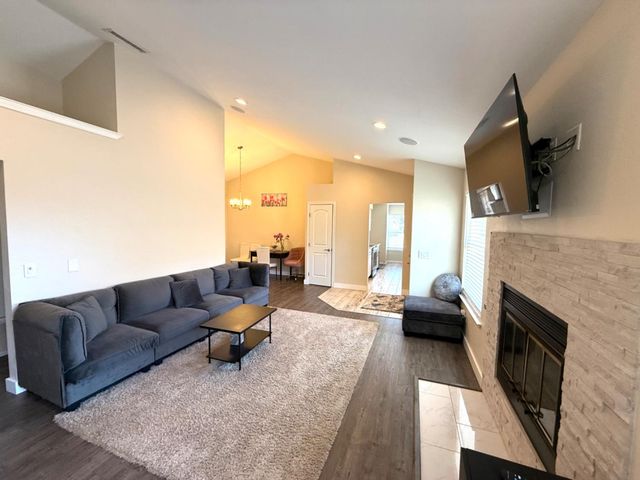 7625 Downing Place Way, Antelope, CA 95843