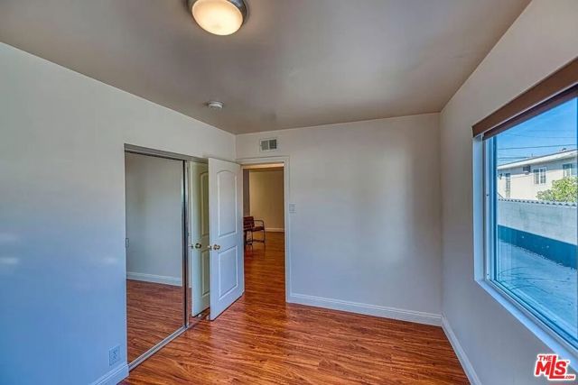 1588 W 36th Street, Los Angeles, CA 90018