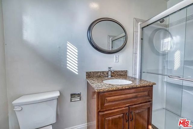 1588 W 36th Street, Los Angeles, CA 90018