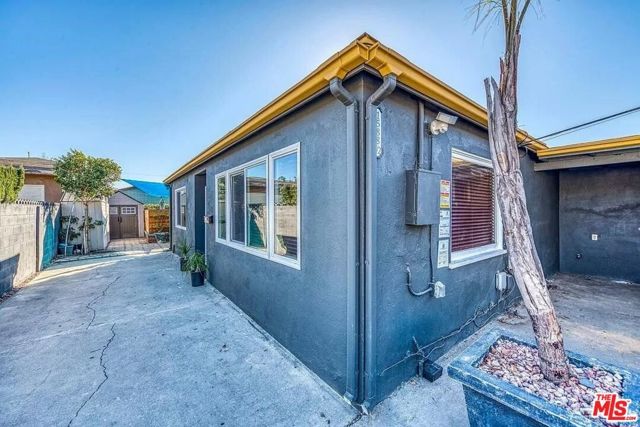 1588 W 36th Street, Los Angeles, CA 90018