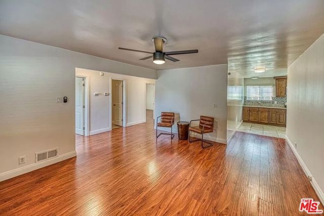 1588 W 36th Street, Los Angeles, CA 90018