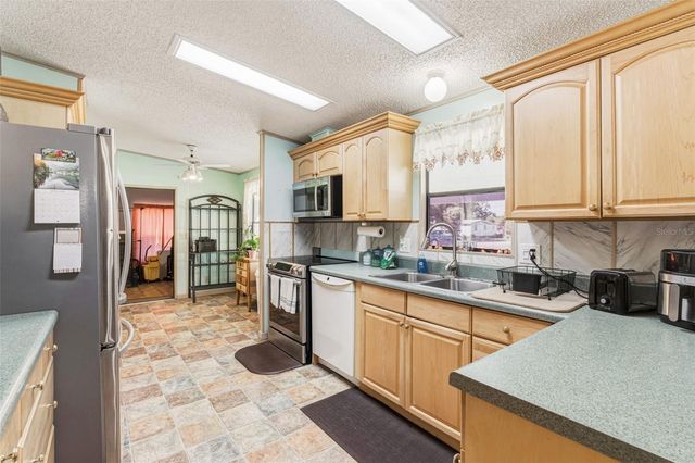 1586 NE GRAPEFRUIT STREET, Arcadia, FL 34266