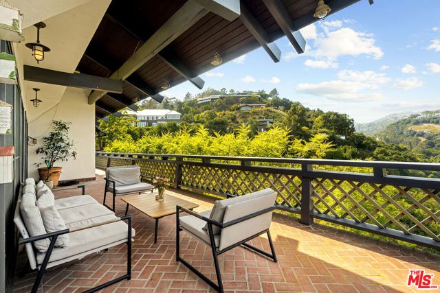 1710 San Remo Drive, Pacific Palisades (los Angeles), CA 90272