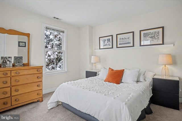 55 BUTTONWOOD ST, New Hope, PA 18938