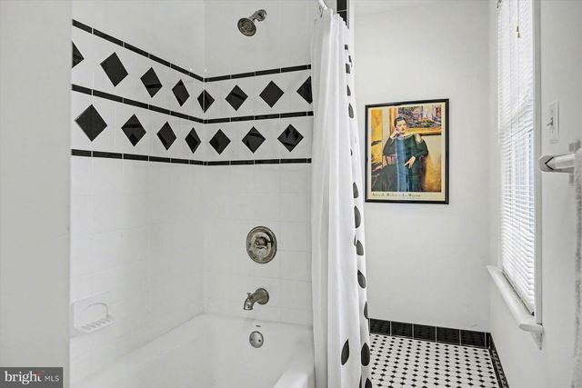 55 BUTTONWOOD ST, New Hope, PA 18938