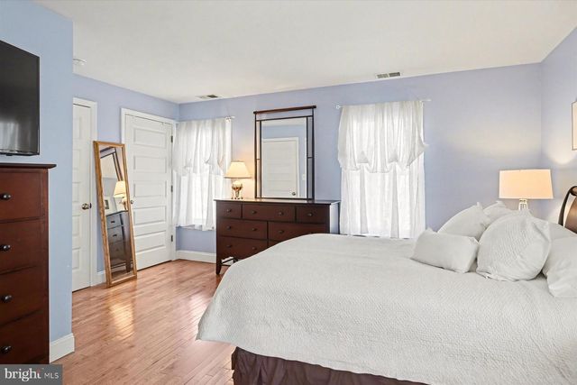 55 BUTTONWOOD ST, New Hope, PA 18938