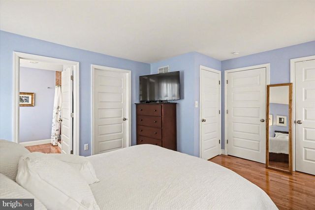 55 BUTTONWOOD ST, New Hope, PA 18938