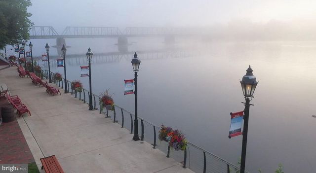 55 BUTTONWOOD ST, New Hope, PA 18938