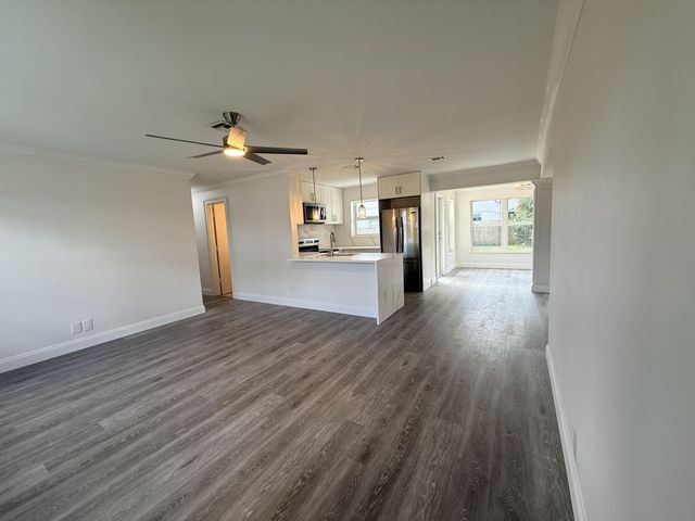 442 SW 14th Court, Pompano Beach, FL 33060