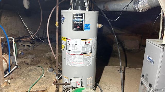 46 E Glass Road, Ortonville, MI 48462