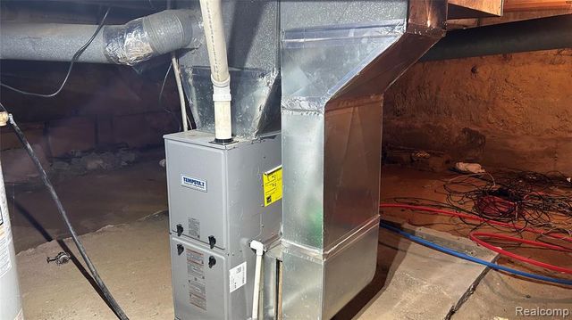 46 E Glass Road, Ortonville, MI 48462