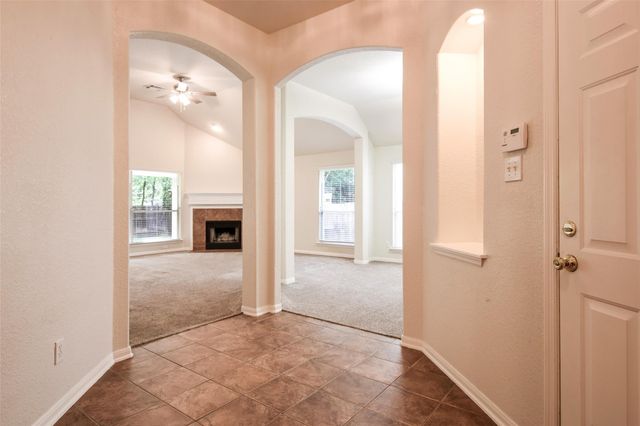 22 Hobbit Glen Drive, Conroe, TX 77384